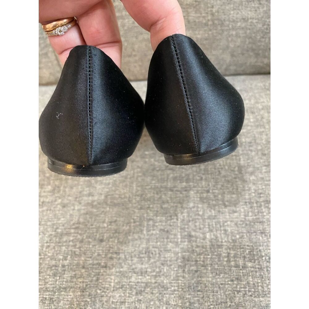 Badgley Mischka Black Satin Pointed Toe Flats with Crystal Medallion Women’s  8 - Picture 5 of 9